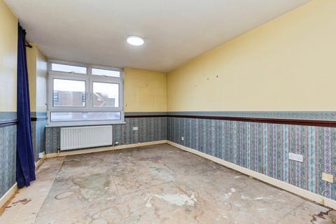 undefined, Neville Court, Washington, Tyne and Wear, NE37