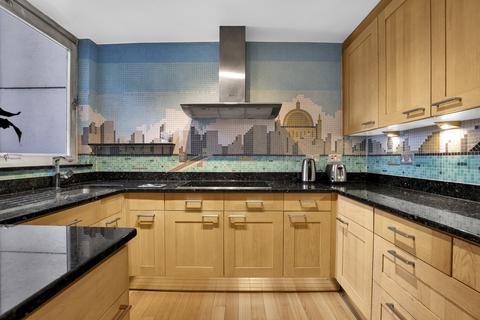 undefined, Upper Ground, London, SE1