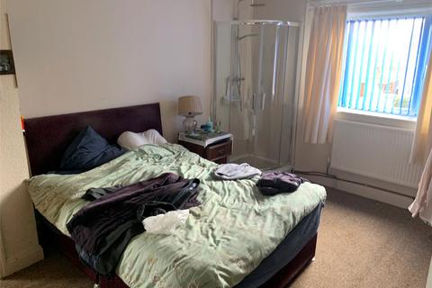 2 bedroom flat for sale, Saughall Road, Moreton, Wirral, CH46
