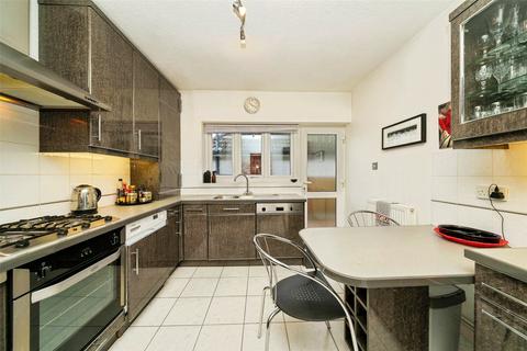 undefined, Queensbury, Wirral, Merseyside, CH48