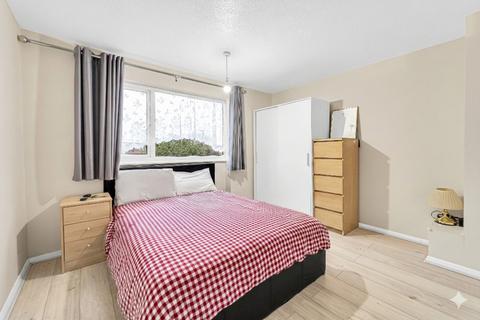 3 bedroom terraced house for sale, Cleveland Road, Aylesbury, HP20