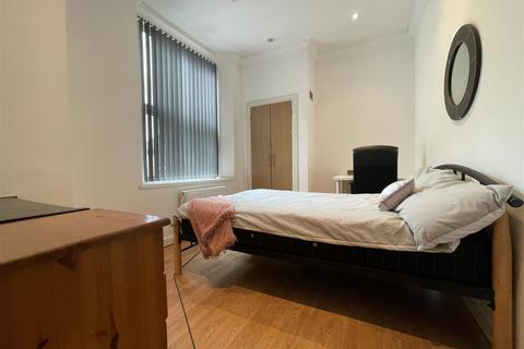 undefined, Richmond Road, Cardiff