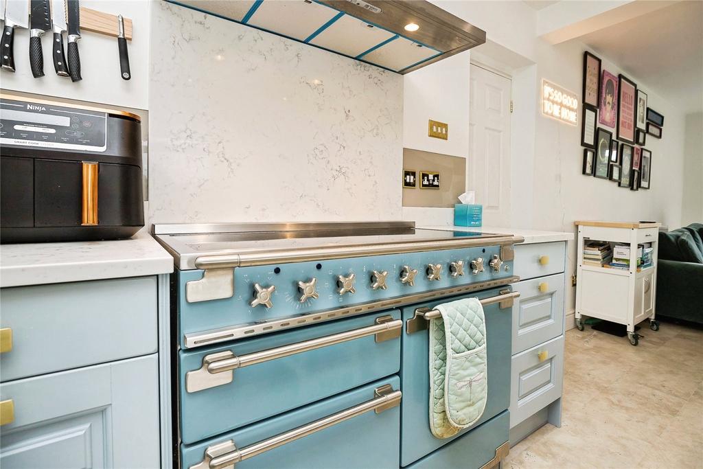 Kitchen/ Family Room