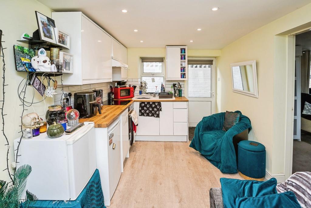Kitchen - Apartment
