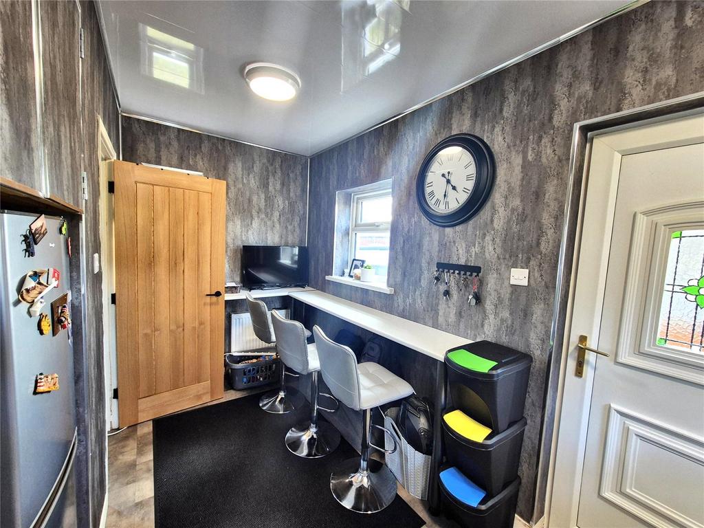 Kitchen/ Breakfast
