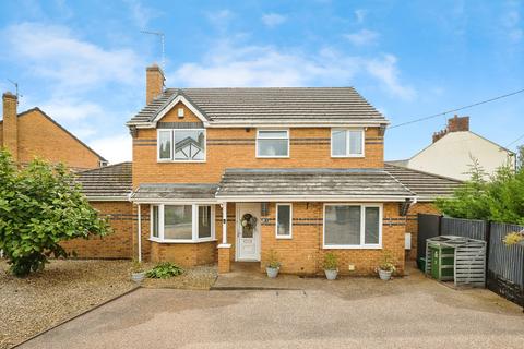 Sunnyacre, Old Mold Road, Gwersyllt, Wrexham, LL11
