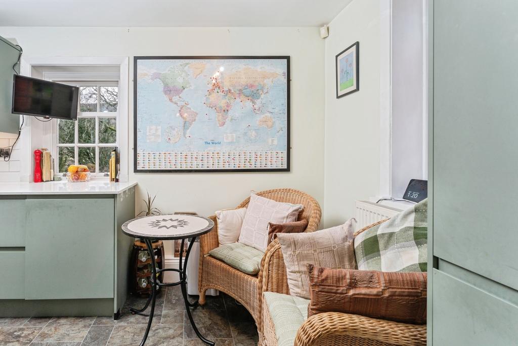 Kitchen/ Breakfast