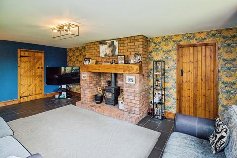 undefined, Bowling Bank, Wrexham, LL13