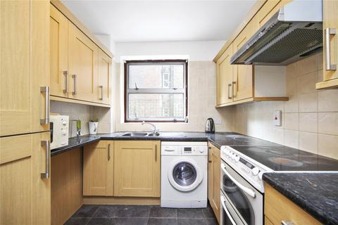 2 bedroom flat to rent, St. Mary Le Park Court, Parkgate Road, London, SW11
