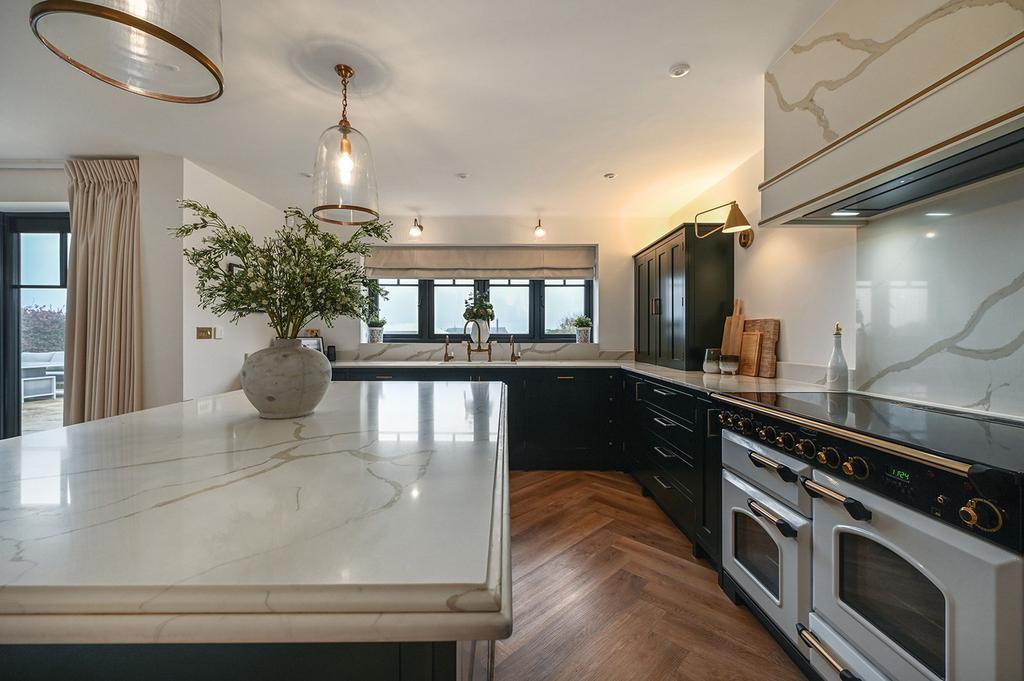 Kitchen/Dining/Sitting Area