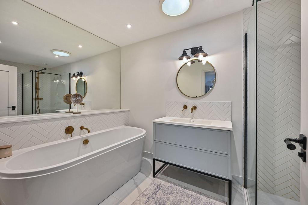 En-suite Bathroom