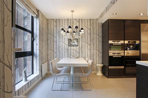 4 bedroom flat to rent, Anhalt Road, Battersea, SW11