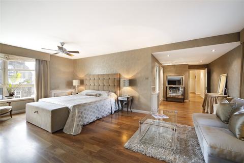 4 bedroom flat to rent, Anhalt Road, Battersea, SW11