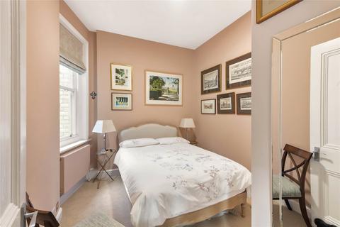 4 bedroom flat to rent, York Mansions, Prince Of Wales Drive, London, SW11
