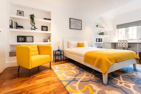 4 bedroom house to rent, Leathwaite Road, London, SW11
