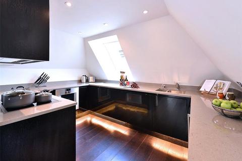 2 bedroom flat to rent, Duke Street, London, W1K