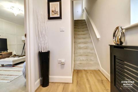 3 bedroom semi-detached house for sale, Poplar Road, Lichfield WS13
