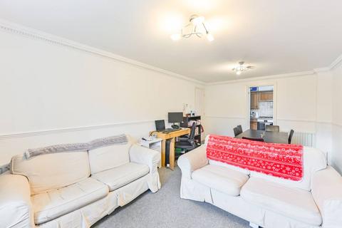 2 bedroom flat for sale, Bakery Close, Oval, London, SW9