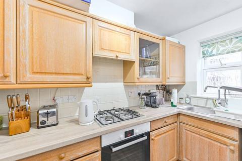2 bedroom flat for sale, Bakery Close, Oval, London, SW9