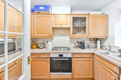 2 bedroom flat for sale, Bakery Close, Oval, London, SW9