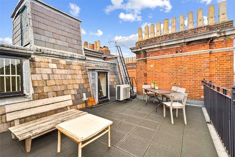 3 bedroom flat to rent, Cadogan Square, London, SW1X