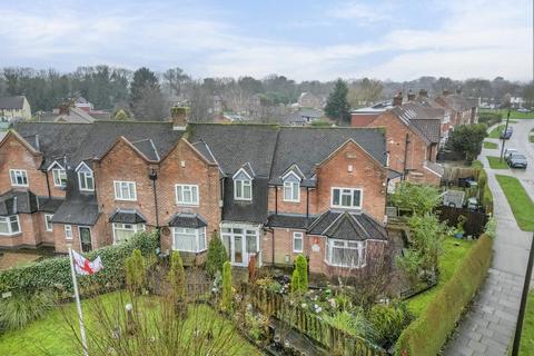 6 bedroom semi-detached house for sale, Leven Road, York
