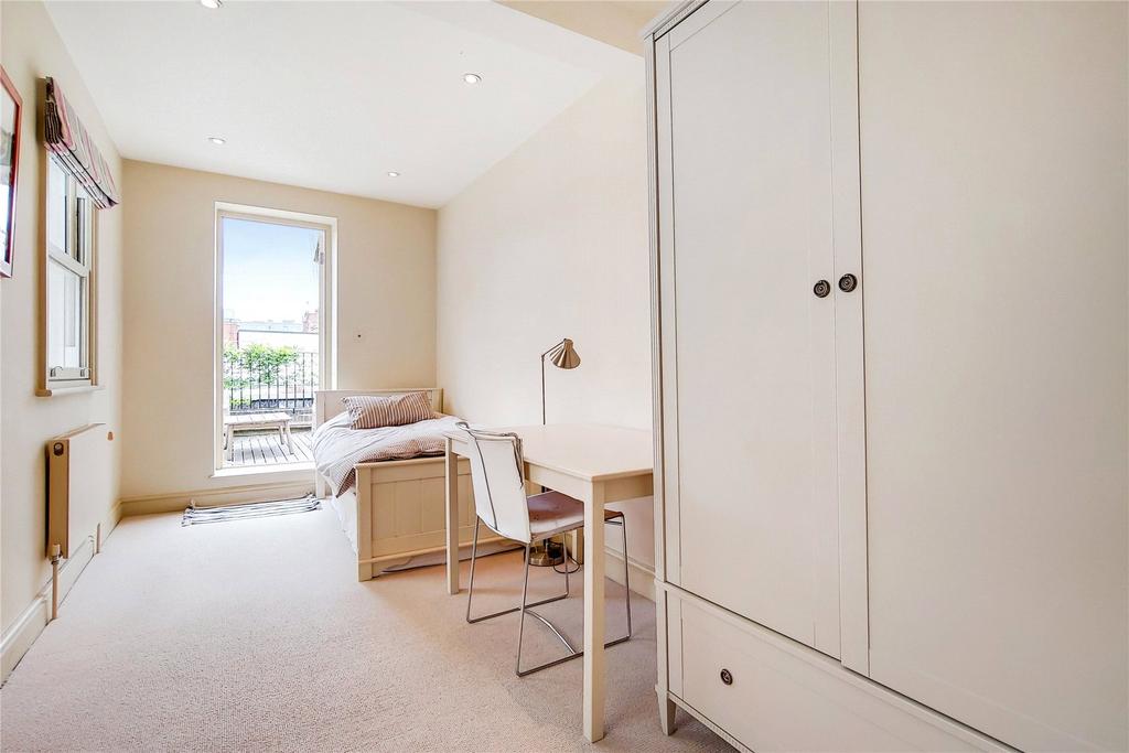 Bedroom/Study