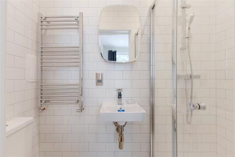 Studio to rent, Valetta Road, London, W3