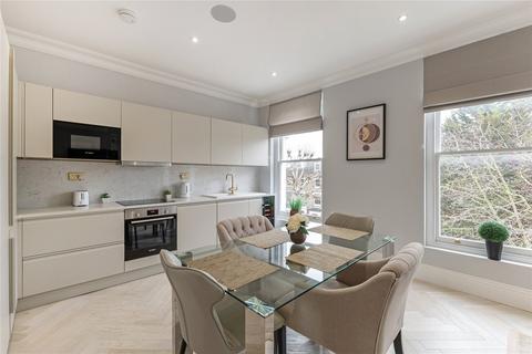3 bedroom flat to rent, Hammersmith Grove, London, W6