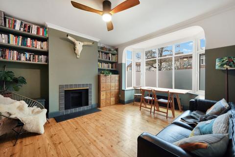 3 bedroom terraced house for sale, Oulton Crescent, Barking IG11