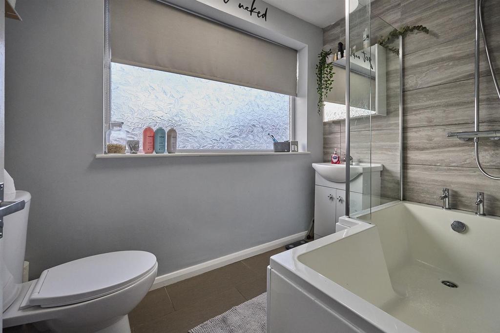 Refitted bathroom to rear