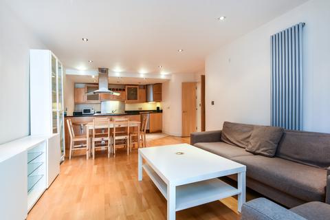 2 bedroom flat to rent, Millharbour, London, E14