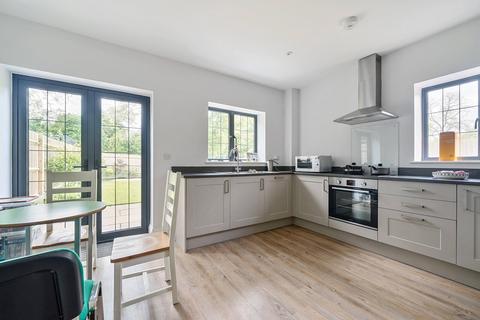 2 bedroom semi-detached house for sale, Lloyd George Gardens, Churt, GU10