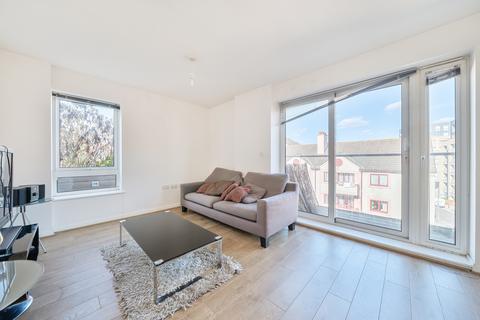 1 bedroom flat to rent, Wallwood Street, London, E14