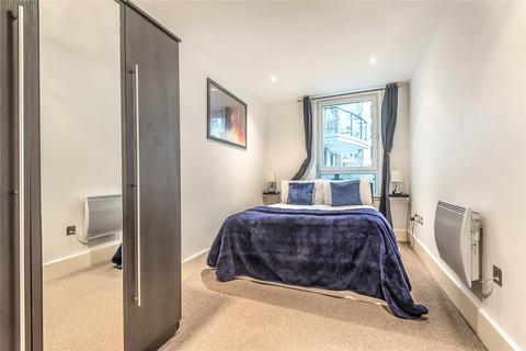 2 bedroom flat to rent, Flaggstaff House, St George`s Wharf, Vauxhall, London, SW8