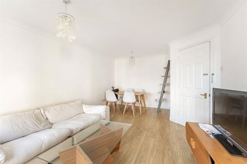 2 bedroom flat to rent, Stewart Street, London, E14