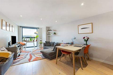 2 bedroom flat to rent, Tottenham Lane, Crouch End, London, N8