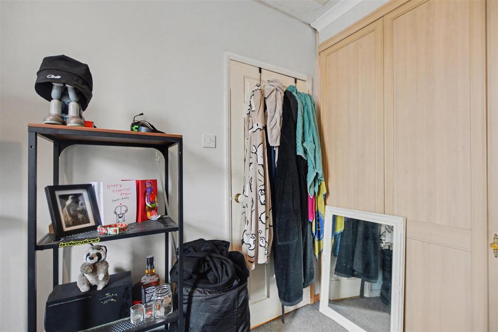Bedroom 2 2.jpeg