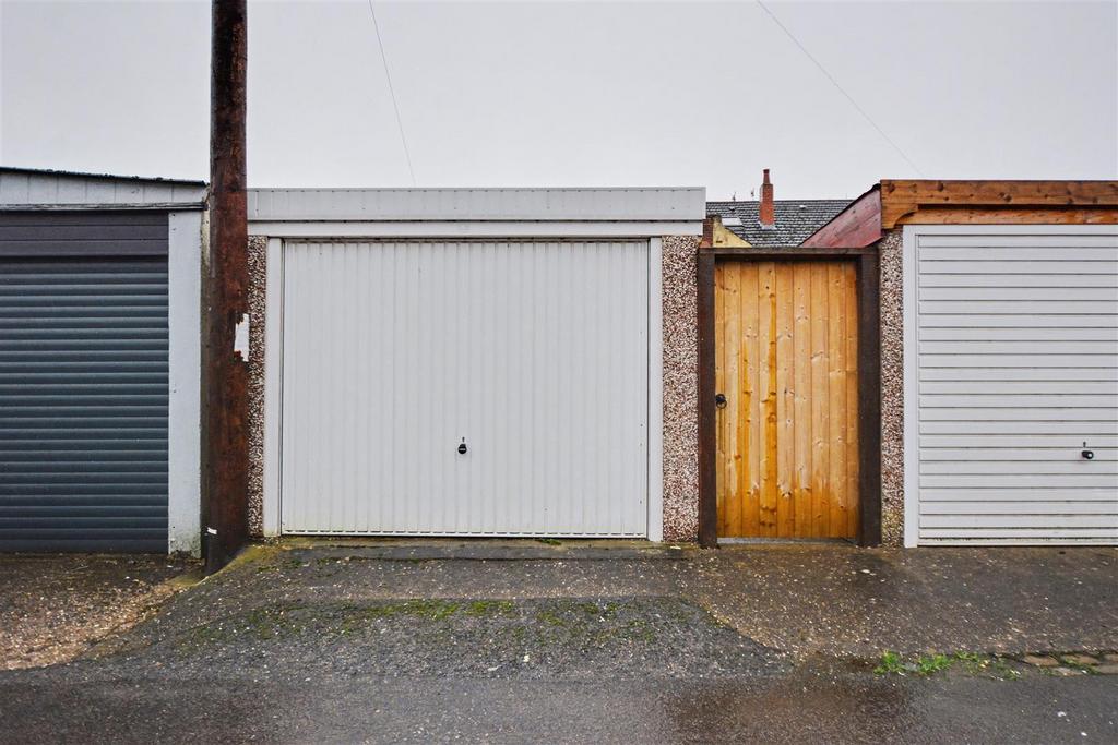 Garage.jpeg