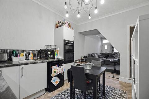 2 bedroom end of terrace house for sale, The Triangle, Ilkeston