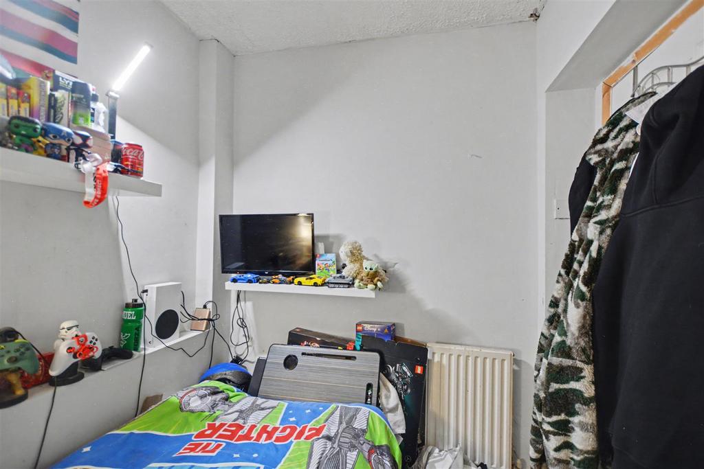 Bedroom 3 2.jpeg