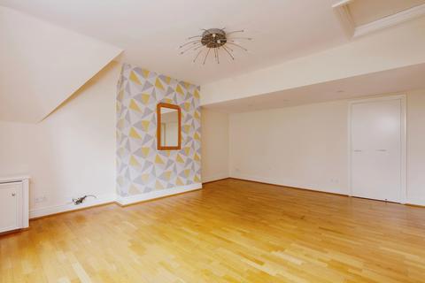 undefined, Elmsley Road, Liverpool, Merseyside, L18