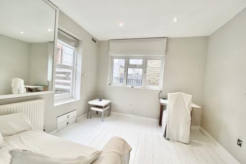 1 bedroom flat to rent, Bramham Gardens, London, SW5