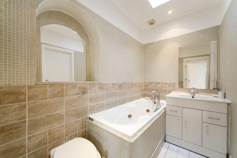 1 bedroom flat to rent, Bramham Gardens, London, SW5