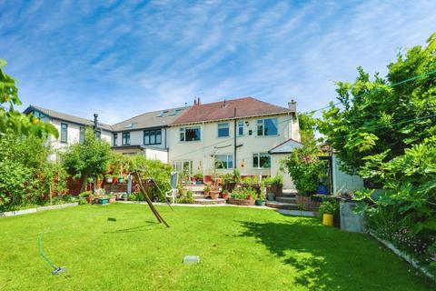 undefined, Queens Drive, Wavertree, Liverpool, Merseyside, L15