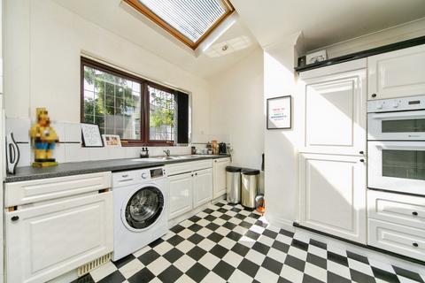 4 bedroom semi-detached house for sale, Cooper Avenue South, Liverpool, Merseyside, L19