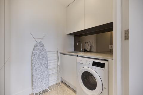 3 bedroom flat to rent, Bayswater Road, London, W2