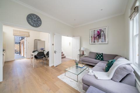 3 bedroom flat to rent, Portobello Road, London, W11