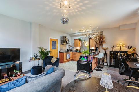 1 bedroom flat for sale, Queens Promenade, Bispham, Blackpool, Lancashire, FY2