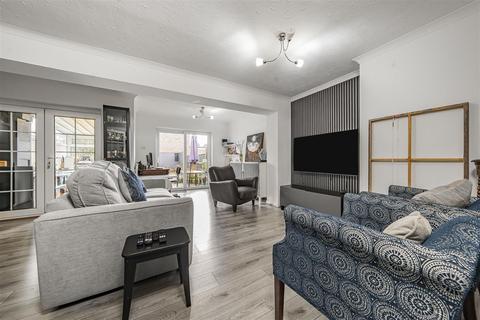 3 bedroom terraced house for sale, Wood End, Park Street, St. Albans